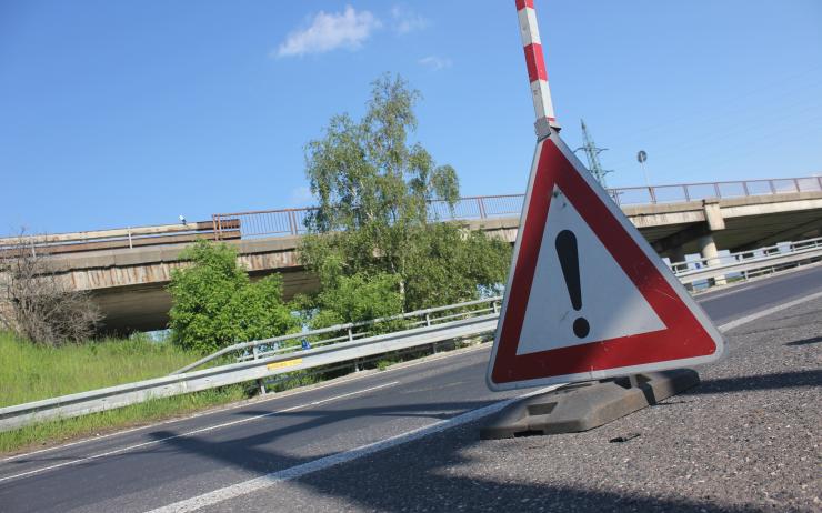 Karlovarský kraj přidá z přebytku loňského rozpočtu 100 milionů na opravy silnic II. a III. třídy