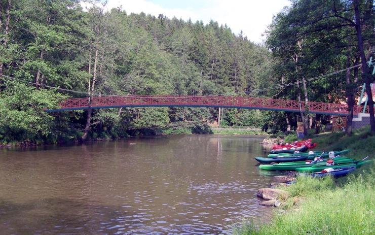 Kraj zahájil stavbu nové lávky ve Svatošských skalách. Hotová má být na podzim