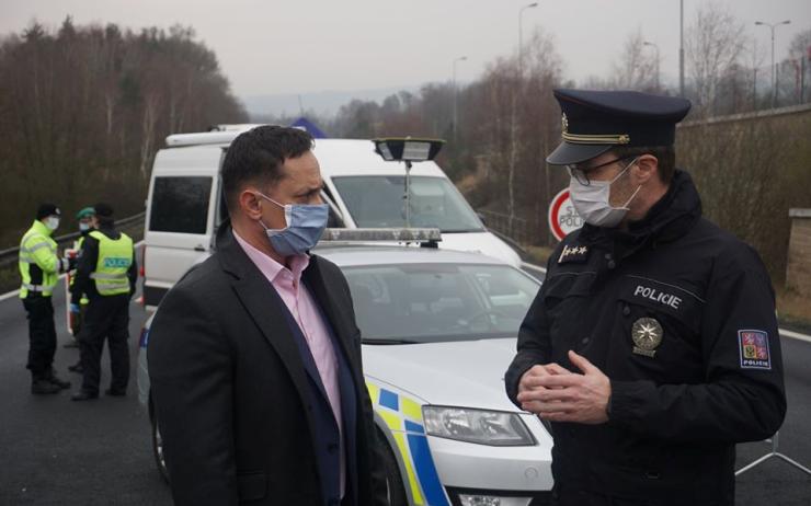 Kraj zostří opatření pro pendlery. Na další posily z Armády ČR spoléhat nemůže