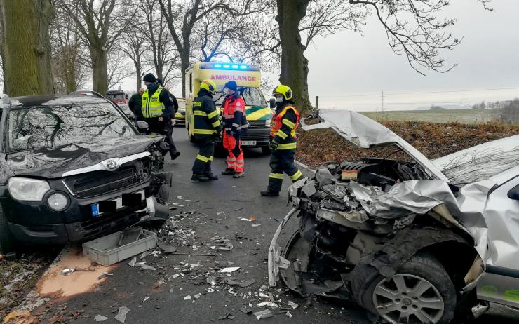 FOTO: Perný víkend hasičů v kraji. Zasahovali u čtyř desítek událostí!