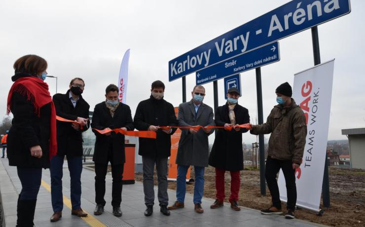 FOTO: Karlovy Vary mají novou železniční zastávku Karlovy Vary - Aréna