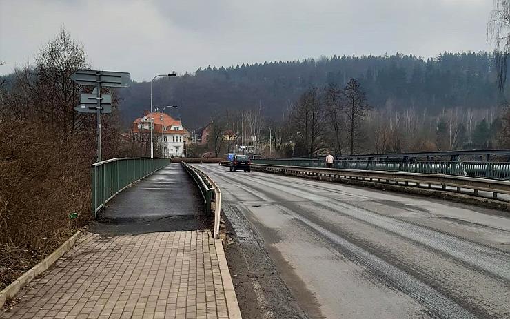 Řidiči pozor! Blíží se uzavírka Doubského mostu, připravte se na objížďky