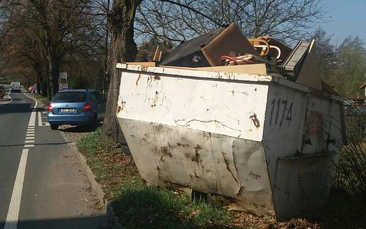 Pokračuje jarní svoz objemného odpadu. Velkoobjemové kontejnery najdete v těchto čtvrtích 