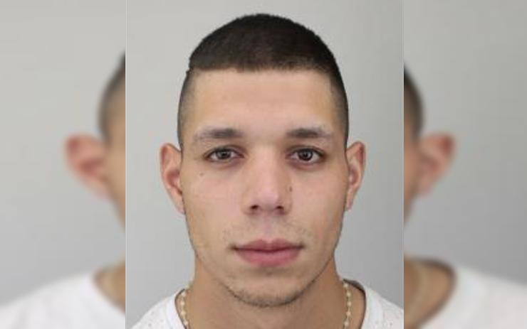 PÁTRÁNÍ: Neviděli jste tohoto muže? Policisté sdělili, proč ho hledají