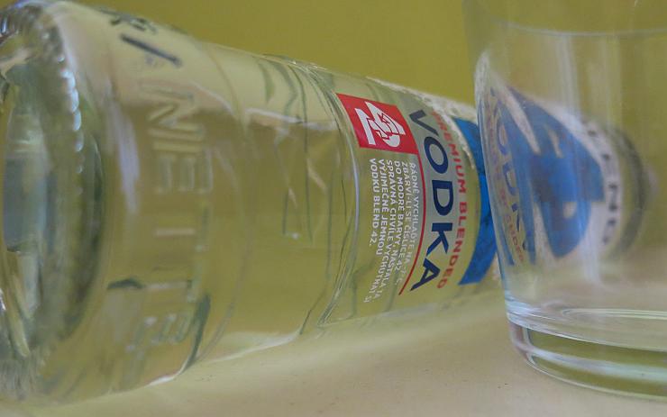 Šofér (49) brázdil ulice Chodova zpitý pod obraz a bez řidičáku! Než narazil na policejní hlídku