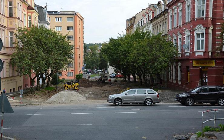 Tato ulice v Karlových Varech prochází celkovou obnovou za čtyři miliony korun