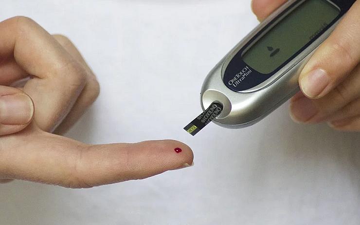 Chcete zjistit svou krevní skupinu nebo změřit hladinu cukru v krvi? Přijďte na akci Barometr zdraví