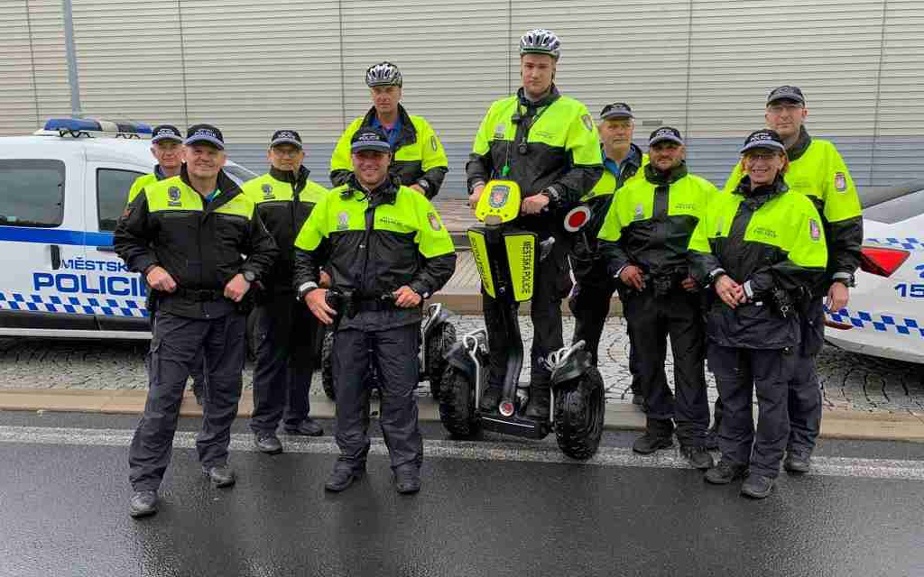 Chcete zajímavou práci? Městská policie Karlovy Vary hledá nové posily!