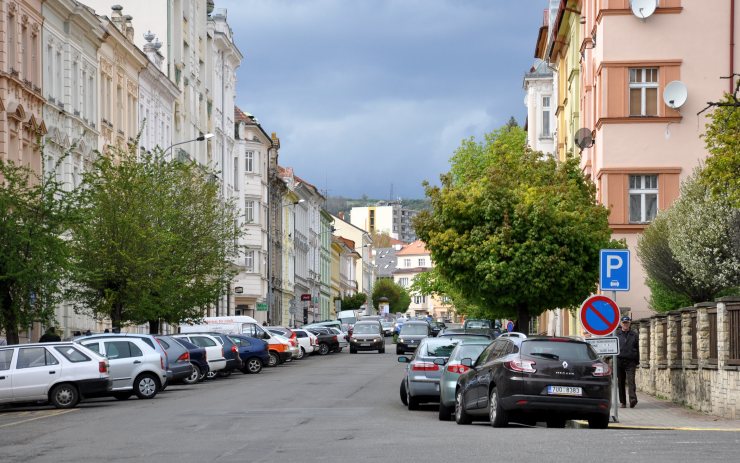 Naším cílem je proměnit Palachovu ulici v moderní bulvár, který bude bezpečný jak pro chodce, tak i cyklisty a řidiče, uvedl místostarosta Václav Červín. Foto: Město Litoměřice