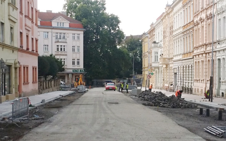 OBRAZEM: Rekonstrukce Palachovy ulice pokračuje, hotovo by mělo být do 1. listopadu