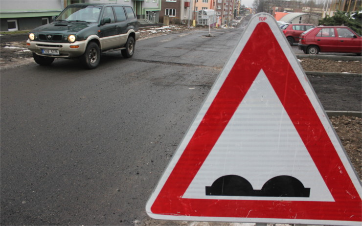 Řidiči pozor: Uzavírka Palachovy ulice se o pět dní prodlouží