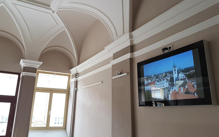 O dění v Litoměřicích bude návštěvníky vlakového nádraží informovat nová obrazovka