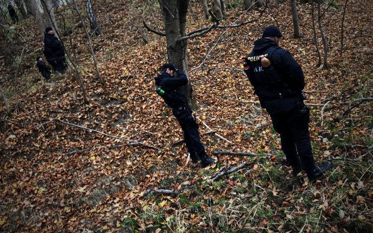 Muž nechal doma dopis na rozloučenou a zmizel. Noční pátrací akce byla úspěšná!