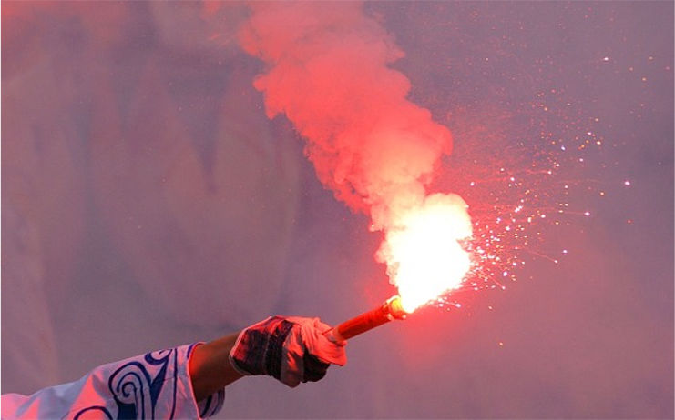 Dvě děti se zranily při hrách se zábavní pyrotechnikou. Jedno z nich bude mít doživotní následky