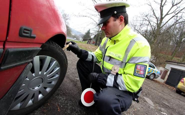 Policisté na Litoměřicku kontrolovali řidiče. Hřešili hned v několika případech