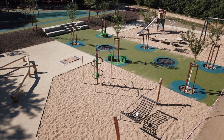 V pátek se slavnostně otevře nově zrekonstruované hřiště v Horově parku