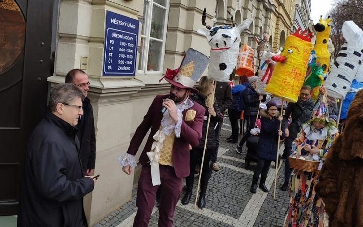 Nenechte si ujít: V Roudnici se chystá masopust! Přijďte na průvod masek a ochutnat dobroty