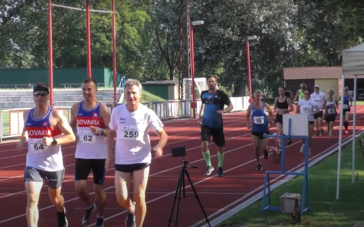 VIDEO: Na atletickém Masters Europa závodili veteráni z jednadvaceti zemí