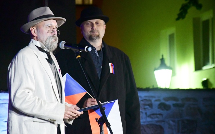 Sváteční den na tržnici vyvrcholil příchodem prezidenta Masaryka a státní hymnou