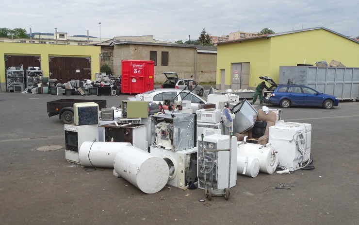 Obyvatelé Litoměřic vrátili k recyklaci 158 tun elektrospotřebičů. Kolik se díky tomu uspořilo?