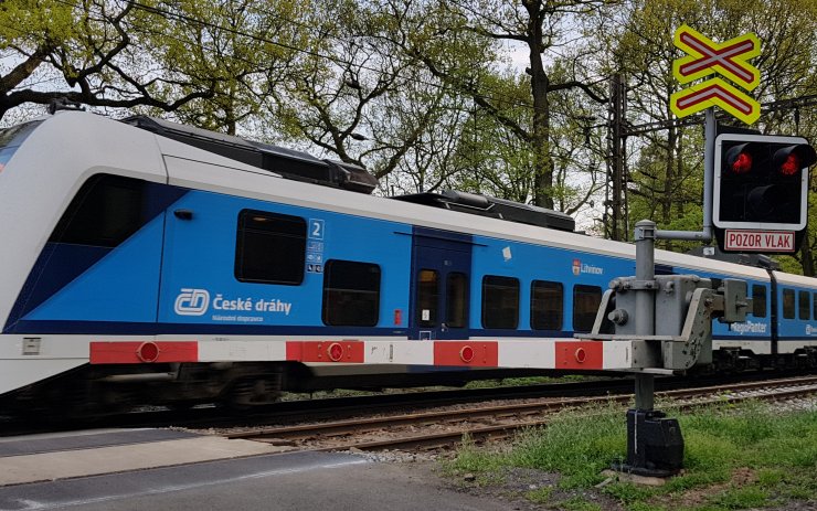 České dráhy chtějí větší komfort pro cestující na vozíku, investují do stovek bezbariérových vlaků