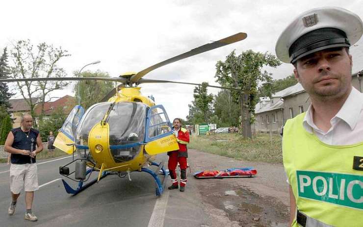 Nehoda u Kyškovic si vyžádala zranění, pro řidičku letěl vrtulník