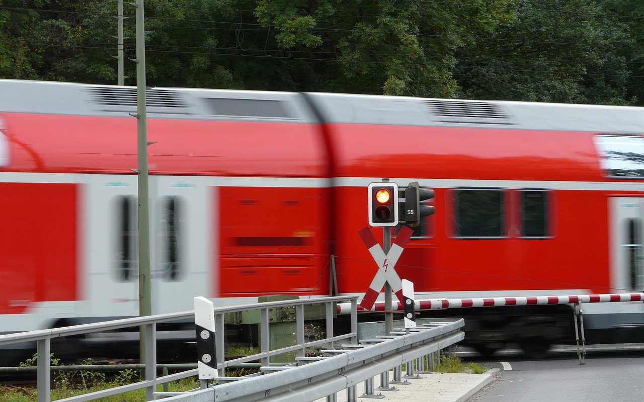 UPOZORNĚNÍ: Na trati Postoloprty - Lovosice bude od pátku na několik dní výluka