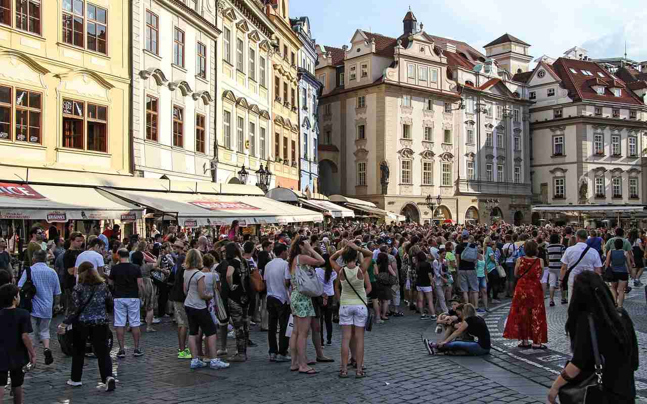 Počet obyvatel Česka je nejvyšší v historii. Ekonom vysvětluje, čím to je