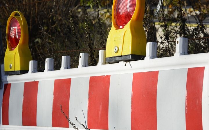 Práce v ulici 28. října v Lounech skončí dříve, než se původně plánovalo