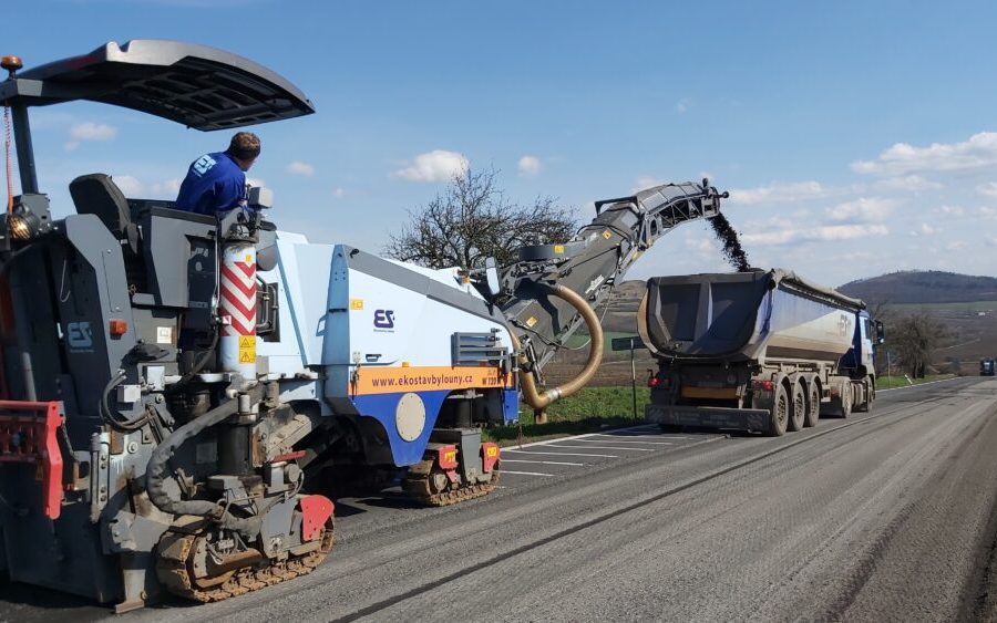 Mezi Hořencem a Libčevsí neprojedete! Začala tam rekonstrukce silnice