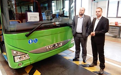 Kontrola autobusů připravených pro dopravce od nového roku. Foto: Ústecký kraj
