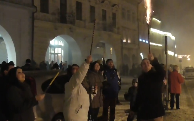 Oslavy na žateckém náměstí. Foto: Adam Vent
