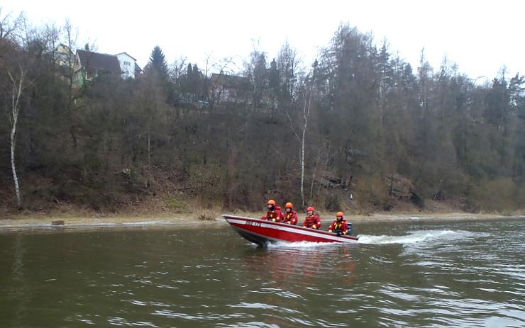 Pátrací akce na Nechranické přehradě. Foto: HZS