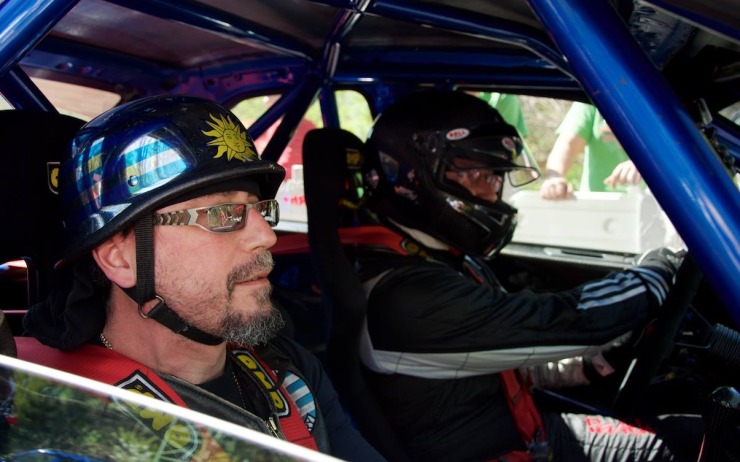 Tomáš Krulich v závodním autě. Foto: Shark Pictures