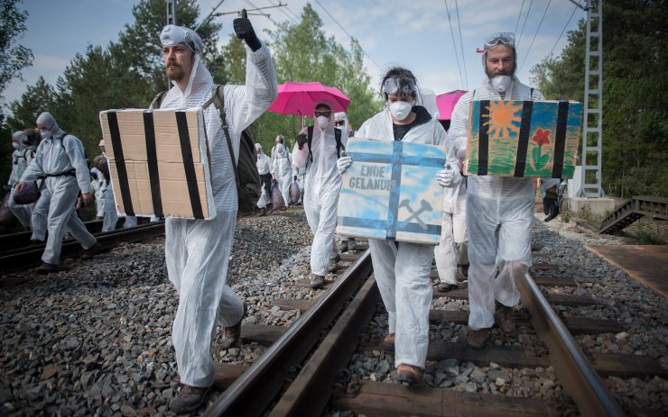 Protestní akce proti těžbě v Německu. Foto: Ende Gelände