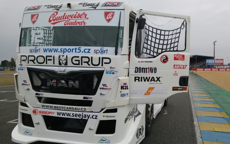 Závodní tahač Františka Vojtíška. Foto: archiv týmu