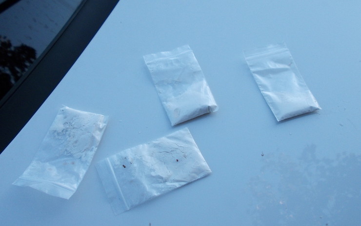 Zásah! Policisté odhalili zdroj pervitinu. Při domovních prohlídkách objevili 2 laboratoře