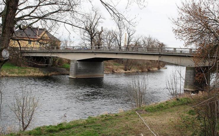 Oprava důležitého mostu skončila, od soboty bude otevřen