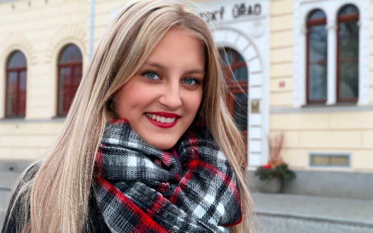 Dívka z Postoloprt postoupila do semifinále České Miss