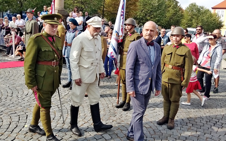 Na náměstí přijel dvojník prezidenta Masaryka