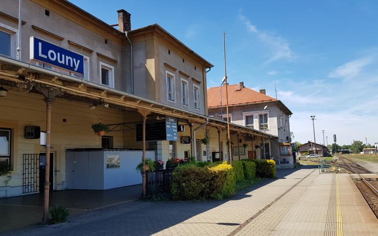 Trať mezi Perucí a Louny postihne výluka, náhradní autobusy mohou mít zpoždění