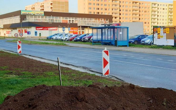 UPOZORNĚNÍ: Autobusová zastávka Červený hrádek v Žatci bude dočasně mimo provoz