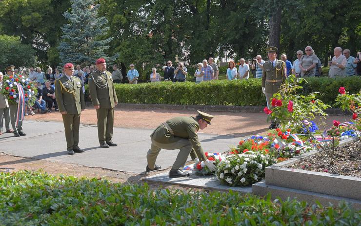 Město nechá upravit prostor kolem památníku obětem Českého Malína