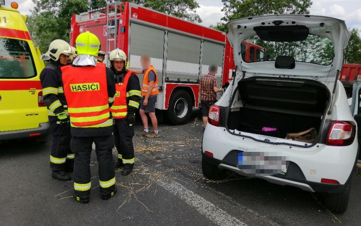 Červenec na silnicích Lounska: Policisté vyjížděli ke 142 nehodám, dva lidé skončili s těžkým zraněním