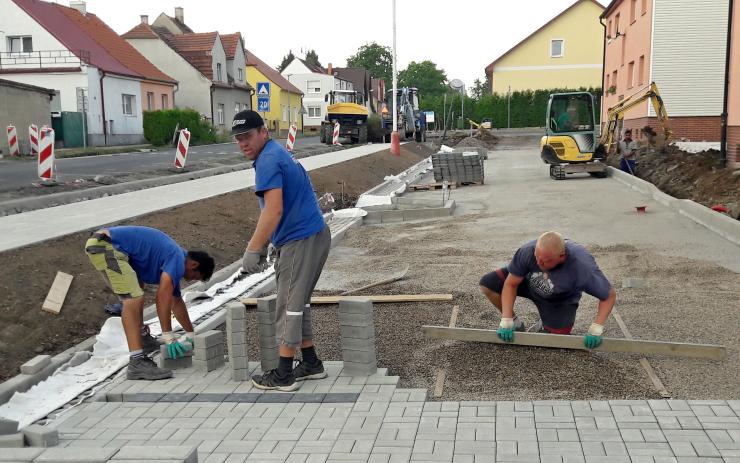 V Podbořanech se rozjely práce na obnově sídliště Barborka