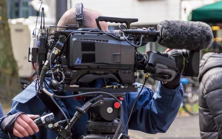 Česká televize natáčí film o Boženě Němcové. Hledají muže, ženy i děti s těmito požadavky