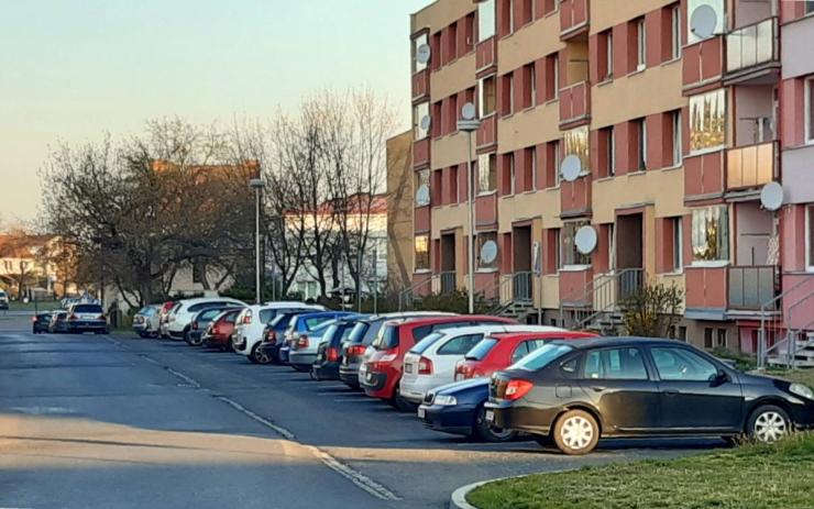 Město Žatec vybralo firmy, které vybudují nové parkoviště a opraví Svatováclavskou ulici