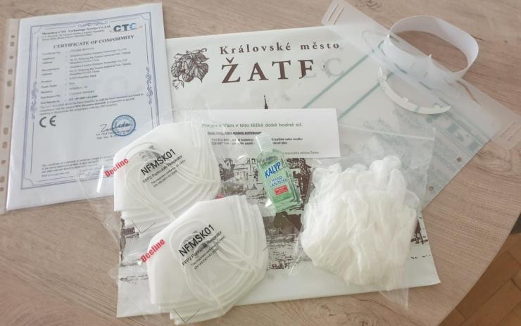 Žatec připravil balíčky s ochranou proti koronaviru pro onkologické pacienty