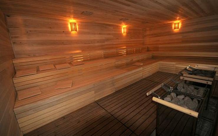 Oblíbená relaxační místa v Žatci se otevírají: Sauna na koupališti dnes, bazén obchodní akademie v pondělí