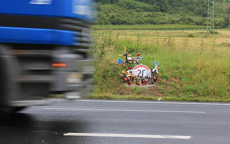 Na chomutovských silnicích vloni vyhaslo 7 životů. Tohle byly nejčastější příčiny nehod